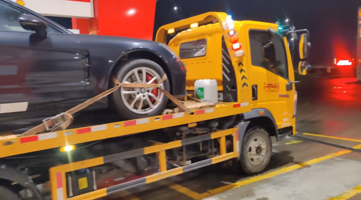 盐田区行车途中遇到突发状况该如何呼叫道路救援？